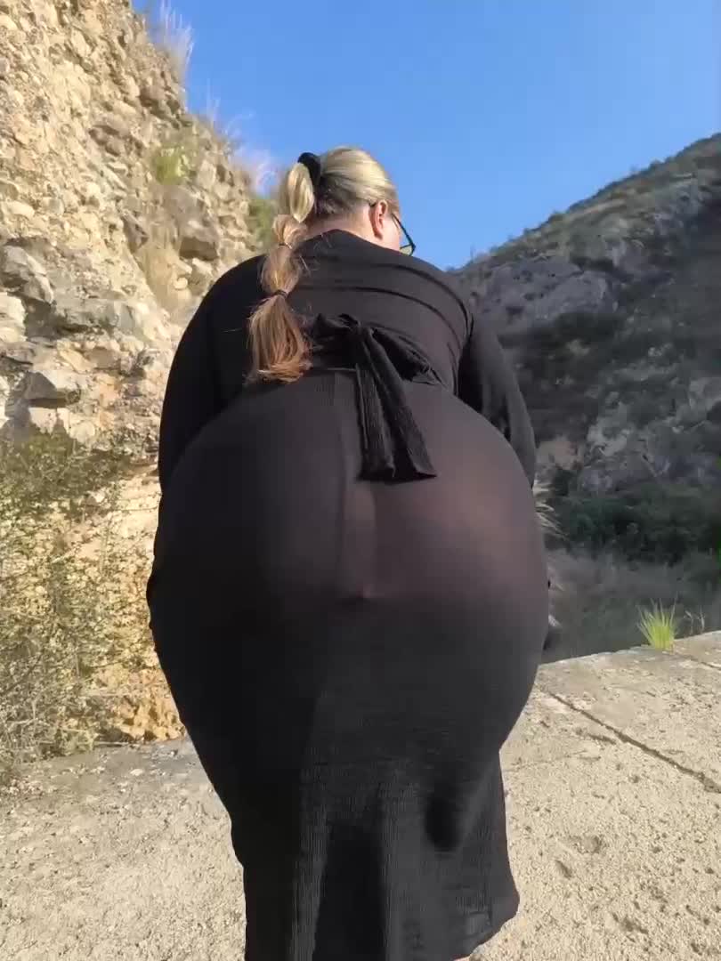 Mona_Plus